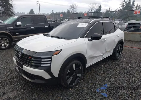 2025 Nissan Kicks Sr Intelligent Awd z USA, uszkodzony, nr VIN 3N8AP6DD7SL405878